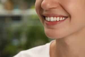 Teeth gaps treatment without braces